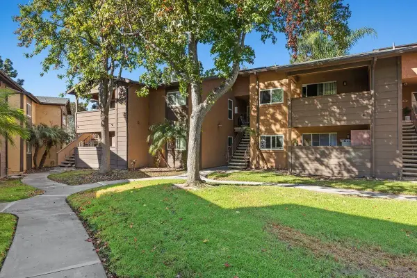502 Calle Montecito 13, Ocean, CA 92057
