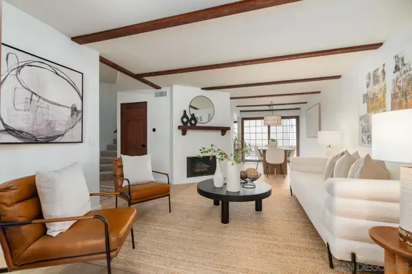 8654 Villa La Jolla Dr #5, La Jolla, CA 92037
