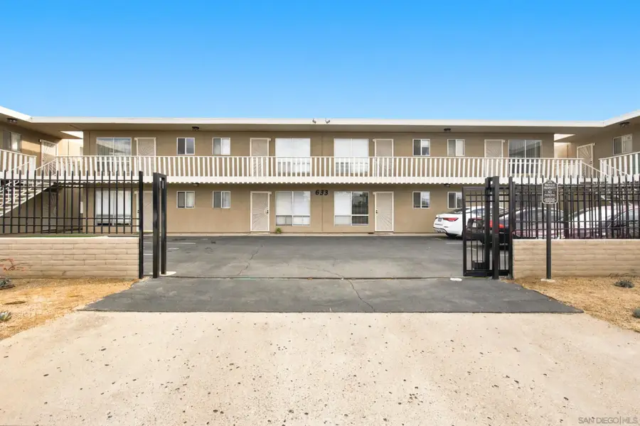 633 E Park Ave, El Cajon, CA 92020 - #3