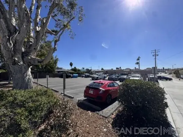 1221 Dorcas St, San Diego, CA 92110