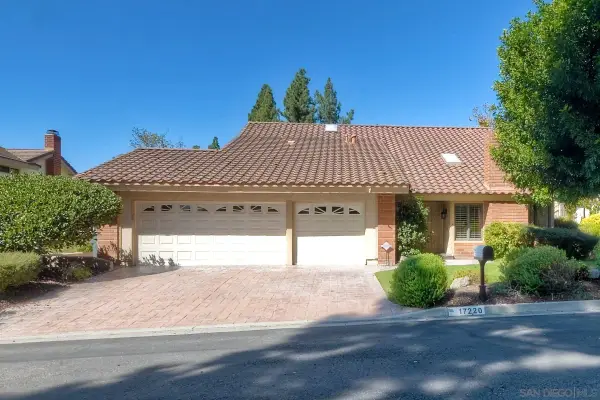 17220 Merlot Pl, Poway, CA 92064