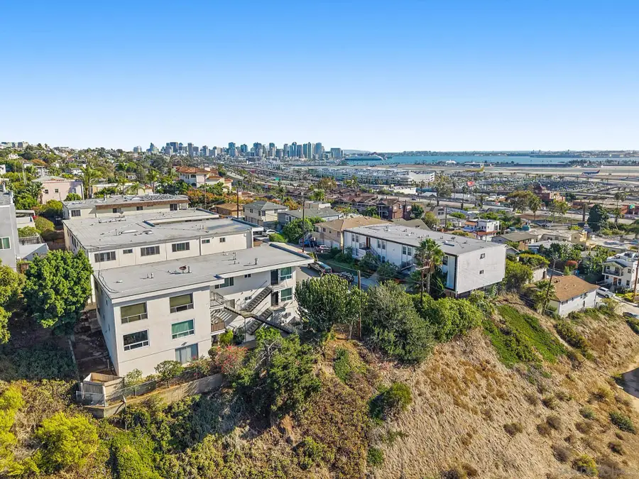 1828 Linwood St #11, San Diego, CA 92110 - #2