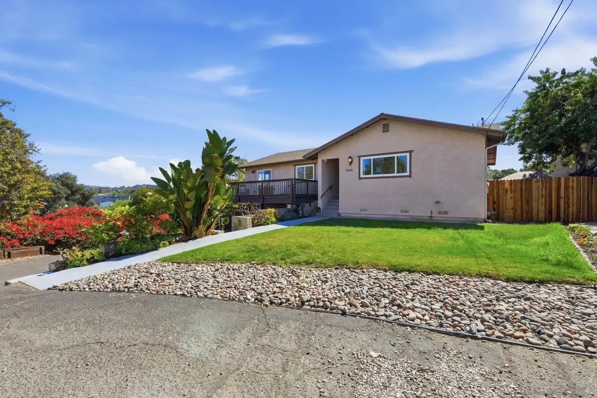 644 A Lado De Loma, Vista, CA 92083 - #1