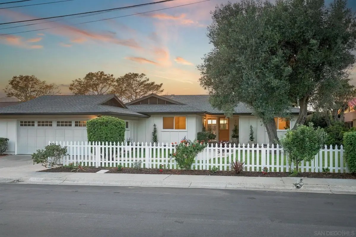 8866 Cliffridge Ave, La Jolla, CA 92037 - #1
