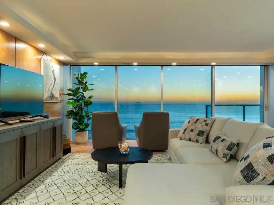1730 Avenida Del Mundo #1008, Coronado, CA 92118 - #2