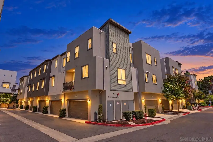 2564 S Escondido Blvd #512, Escondido, CA 92025 - #2