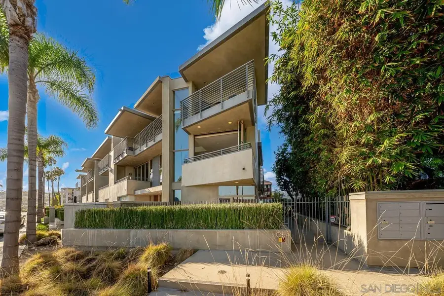 1064 Anchorage Lane, San Diego, CA 92106 - #3