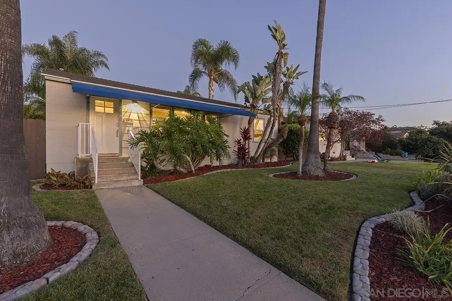 1985 Frankfort, San Diego, CA 92110 - #3