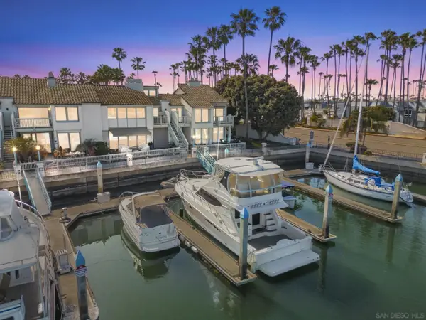 6 E Kingston Ct, Coronado, CA 92118