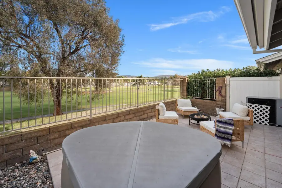 1012 Brewley Ln, Vista, CA 92081 - #2