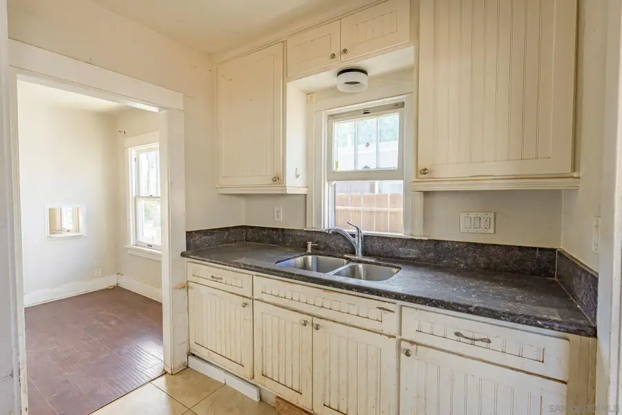 102 E 15th, Escondido, CA 92025 - #3
