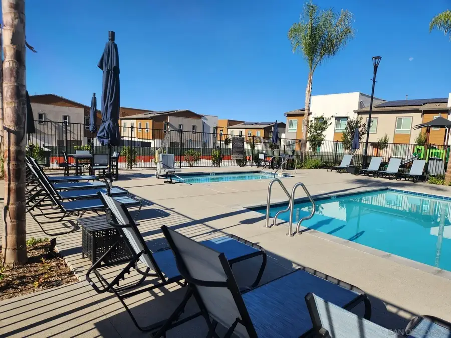 939 Crimson Leaf, Vista, CA 92081 - #2