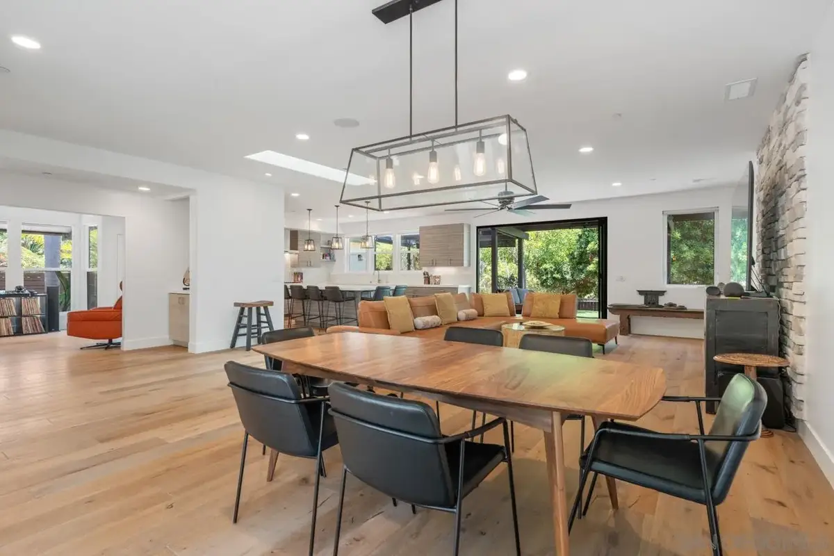 1180 Devonshire Dr, Encinitas, CA 92024 - Image #1