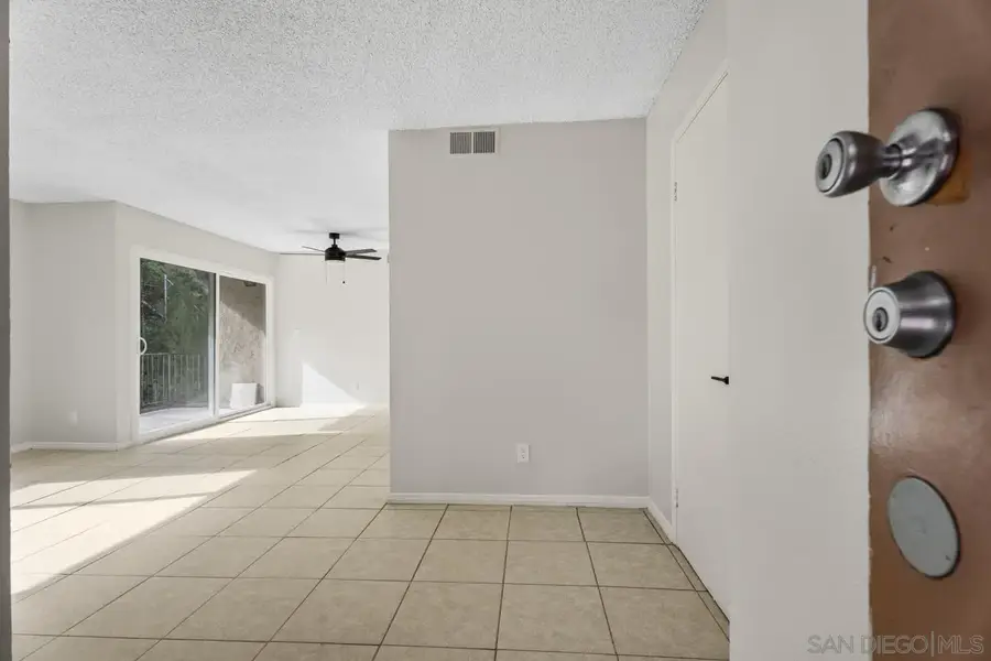6775 Alvarado Rd #10, San Diego, CA 92120 - Image #3