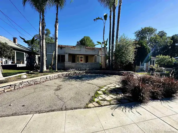 282 N 6th Avenue, Upland, CA 91786