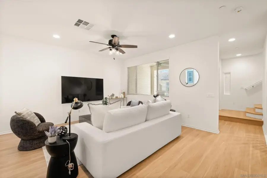 1118 Via Lucero, Oceanside, CA 92056 - Image #2