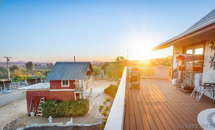 31141 Saddleback Rd, Valley Center, CA 92082 - Image #2