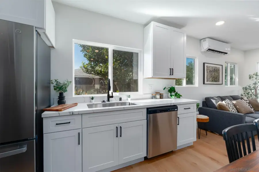 3921-23 Delta St., San Diego, CA 92113 - Image #3