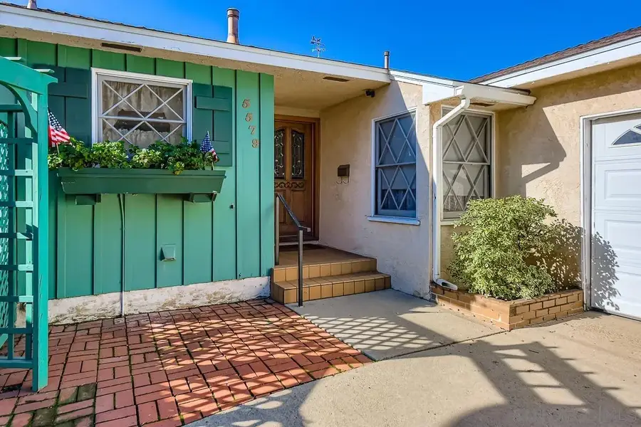 5579 Barclay Ave, San Diego, CA 92120 - Image #3