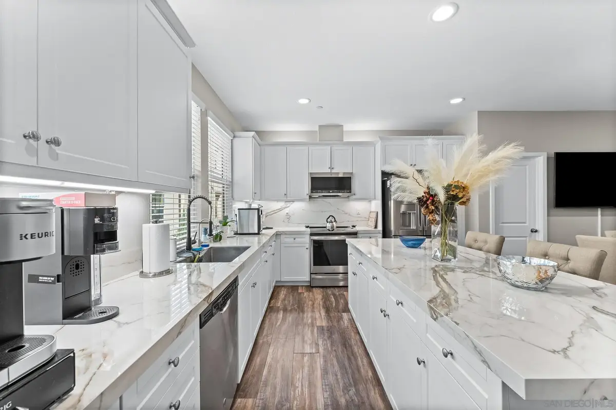 543 W Foothill Blvd #120, Glendora, CA 91741 - Image #1