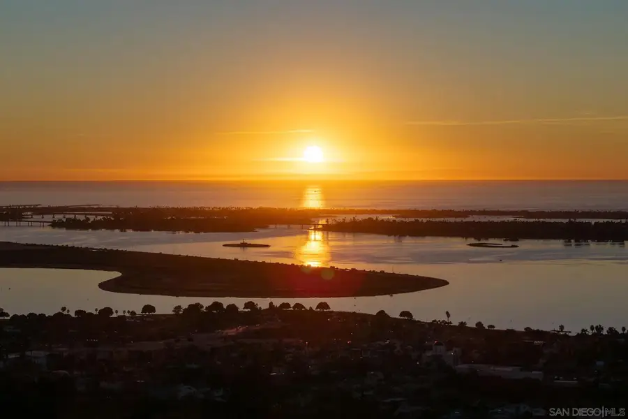 4839-41 Iroquois Ave, San Diego, CA 92117 - Image #2