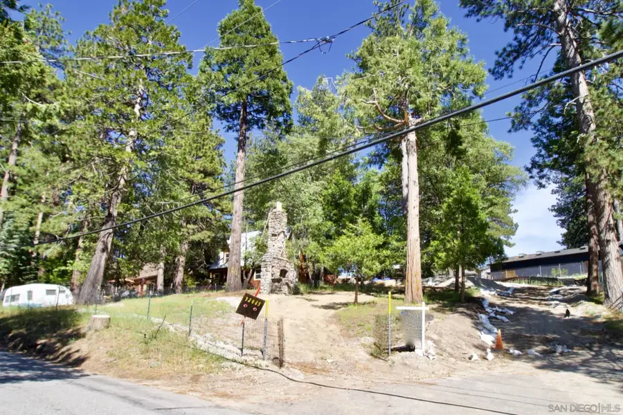 32065 Hunsaker Way #12, Running Springs, CA 92382 - Image #2