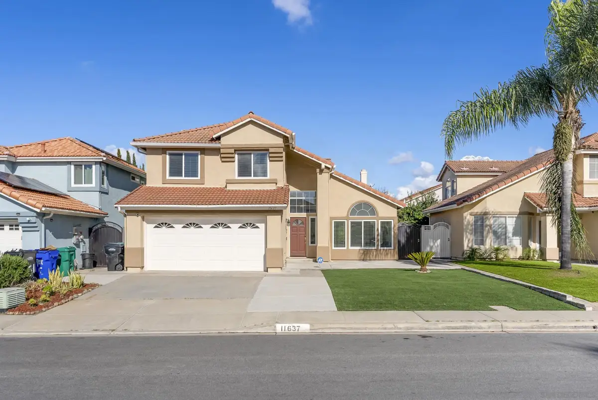 11637 Thomas Hayes Ln, San Diego, CA 92126 - Image #1