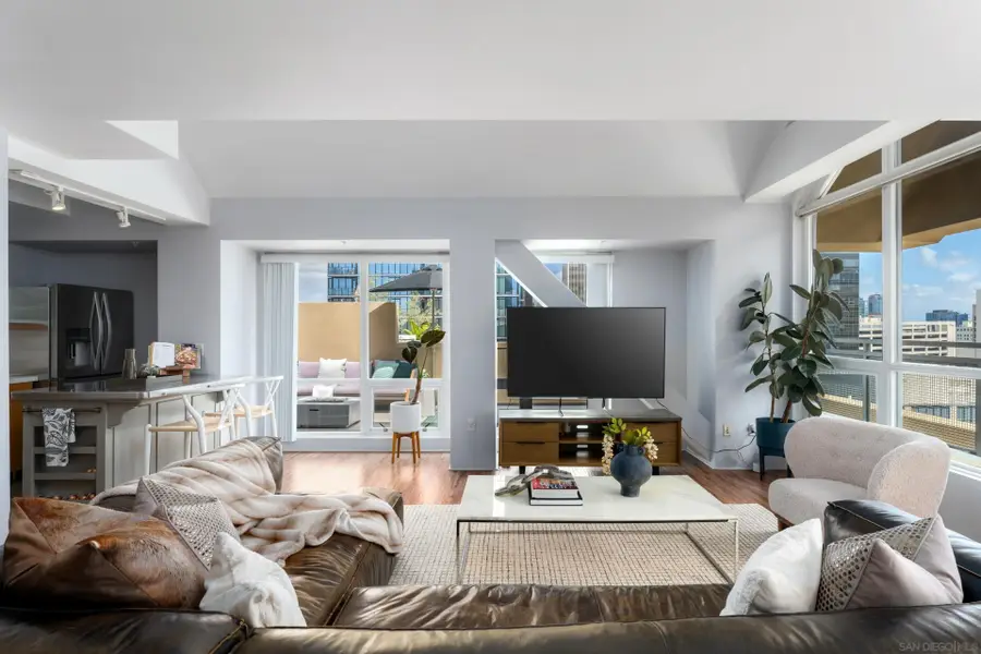 350 W Ash St #1207, San Diego, CA 92101 - Image #2