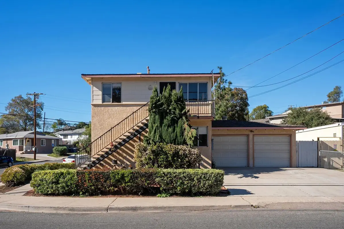 6106-8 Severin Dr, La Mesa, CA 91942 - Image #1