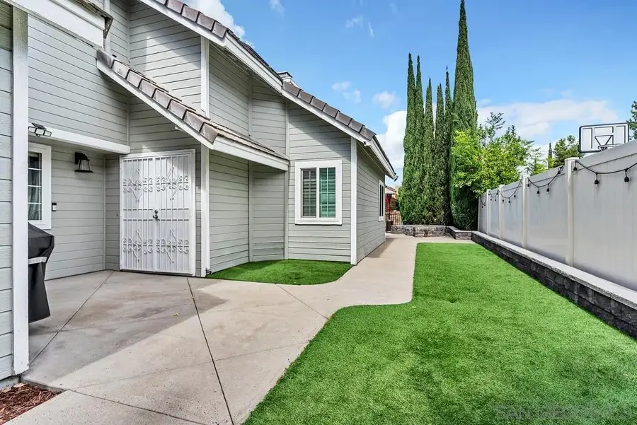 10572 Rancho Carmel Dr, San Diego, CA 92128 - Image #2