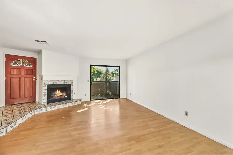 9260 Towne Centre Dr #17, San Diego, CA 92121 - Image #2