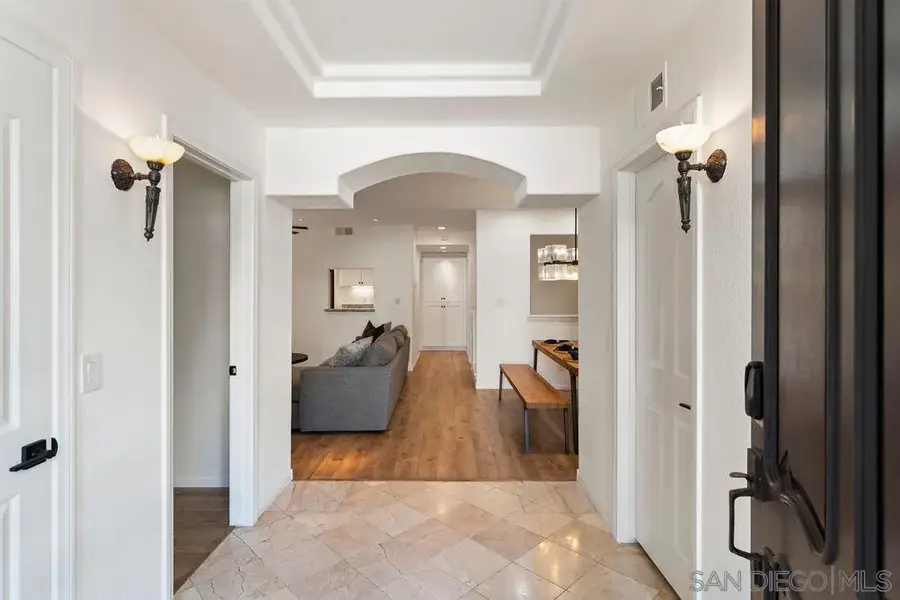 2842 Torrey Pines Rd, La Jolla, CA 92037 - Image #3