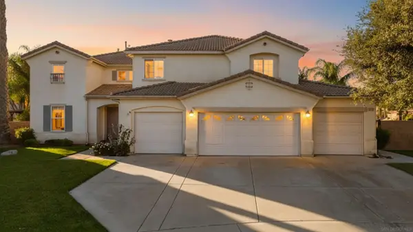 5713 Canoe Dr, Corona, CA 92880