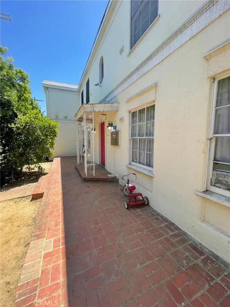 2018 W 39th Street, Los Angeles, CA 90008 - #1