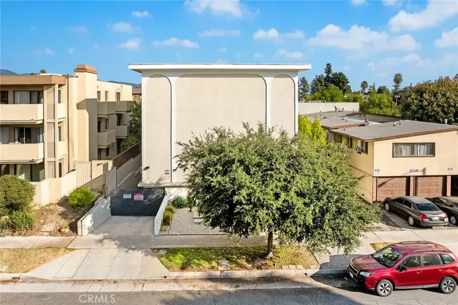 160 S Michigan Avenue, Pasadena, CA 91106 - #2