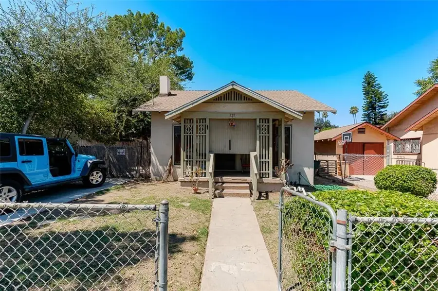 459 N Wilson Avenue, Pasadena, CA 91106 - Image #2