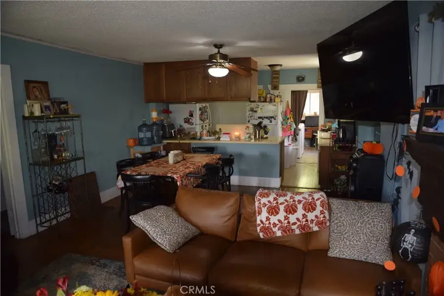 1247 E Topeka, Pasadena, CA 91104 - Image #3