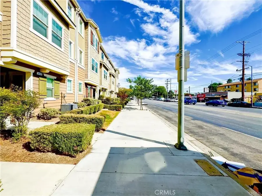 14124 W Pine Lane, Van Nuys, CA 91405 - Image #2