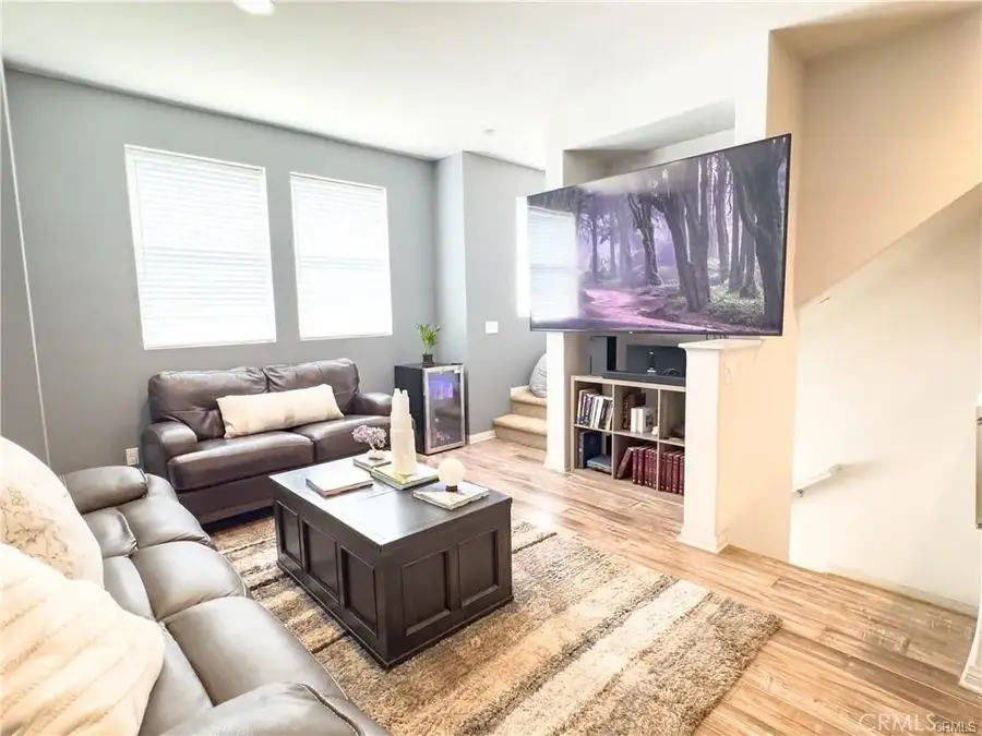 14124 W Pine Lane, Van Nuys, CA 91405 - Image #3