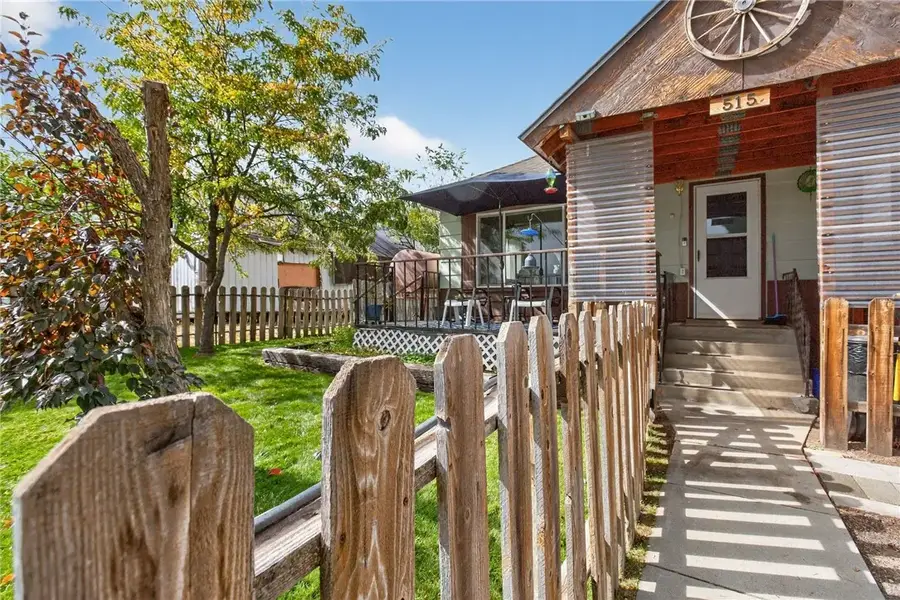 515 Delwood Street, Westwood, CA 96137 - Image #2