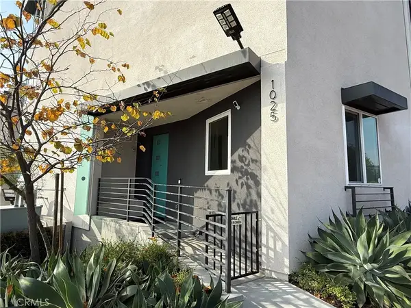 1025 White Knoll, Los Angeles, CA 90012