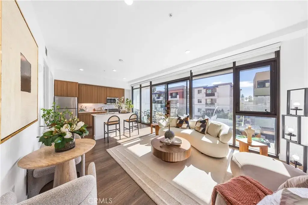 709 E Walnut Street #315, Pasadena, CA 91101 - Image #1