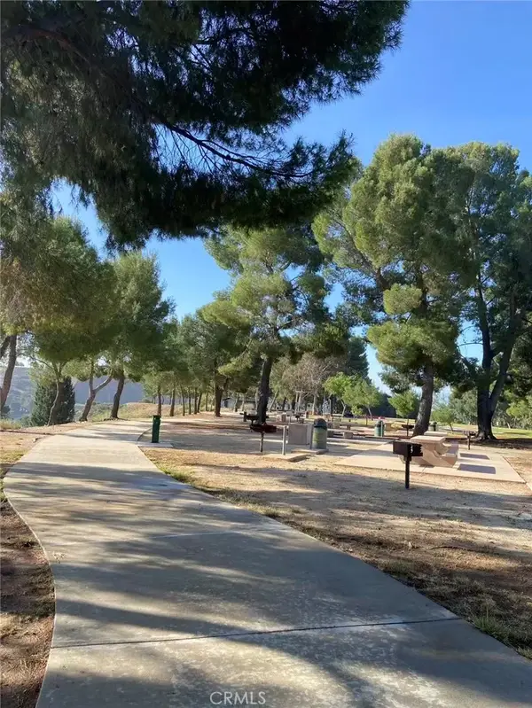 31928 Cinnabar, Castaic, CA 91384