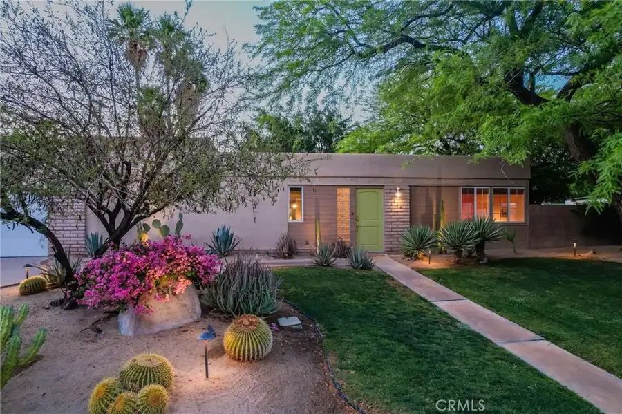 576 E Desert Holly Circle, Palm Springs, CA 92262 - Image #2