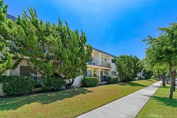 820 N Raymond Avenue, Pasadena, CA 91103