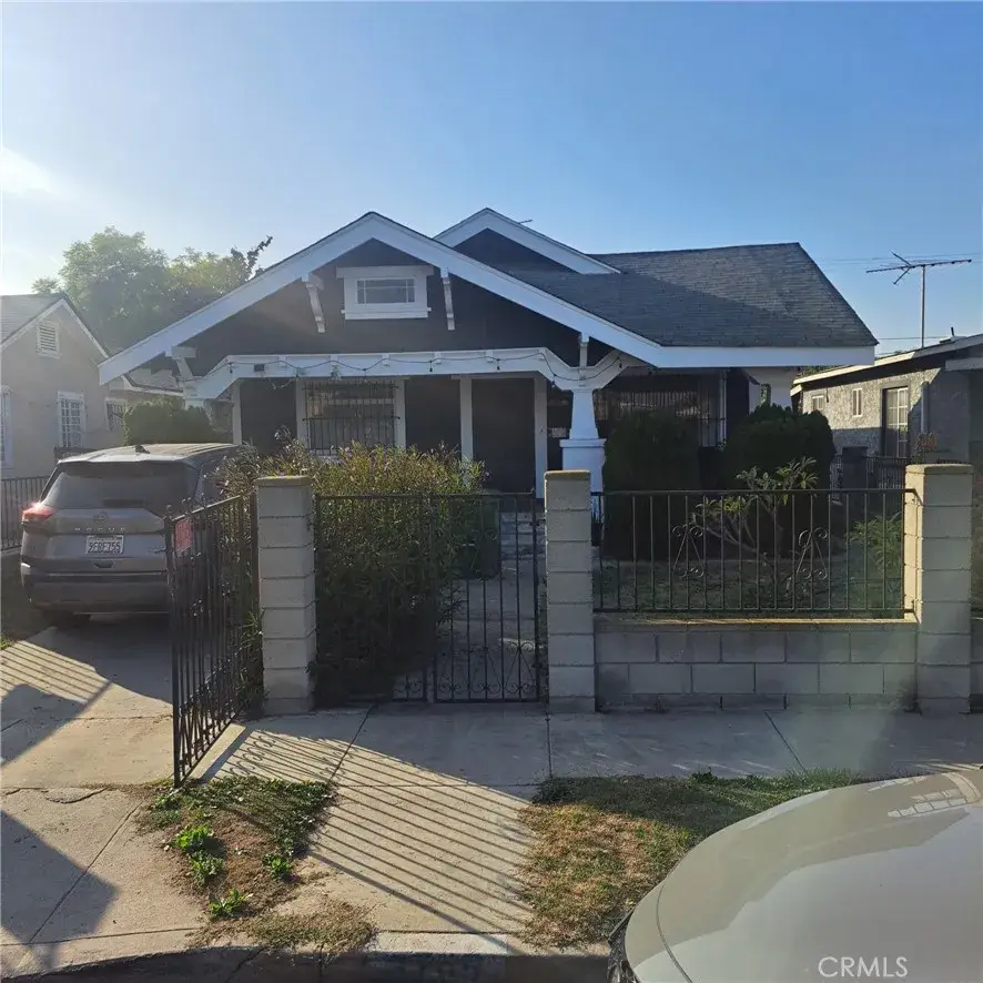 3705 4th Avenue, Los Angeles, CA 90018 - #1