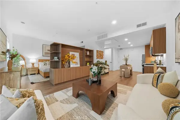 709 E Walnut Street #319, Pasadena, CA 91101