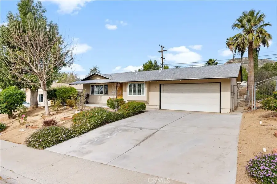 461 W Blaine, Riverside, CA 92507 - #2