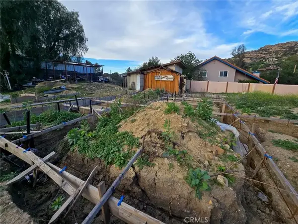 9347 Healy Trail, Chatsworth, CA 91311