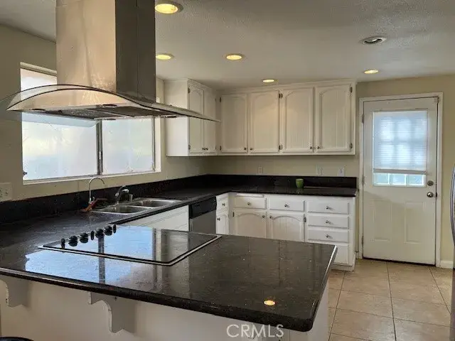 12285 Road Runner, Riverside, CA 92503 - #2